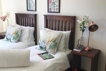 Hotel Olive Hill Guest House