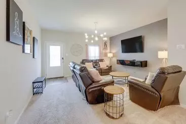 コテージ Pet Friendly Home W/ Fenced Yard In Manor