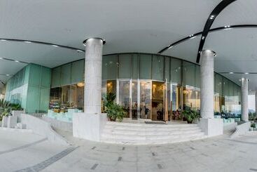 호텔 Quinter Central Nha Trang