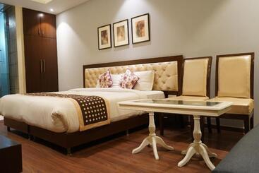 Hotell The Kalinga Inn