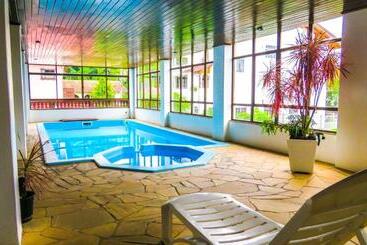 Отель Alpenrose