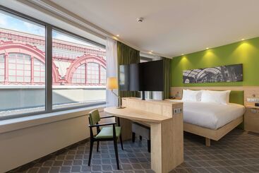 هتل Hampton By Hilton Antwerp Central Station
