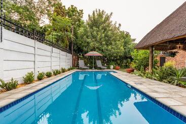 Отель The Bedford Manor