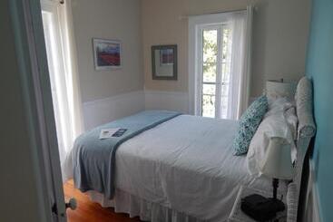 ベッドアンドブレックファースト Katys Inn