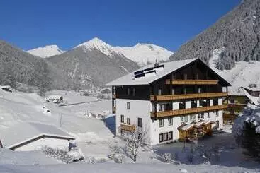 ホテル Pension Oswald