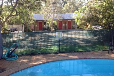 Мотель Beerwah Motor Lodge