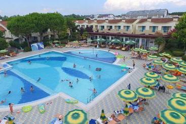 فندق Villaggio Marco Polo