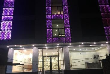 Hotel D Capitol  Delhi Airport