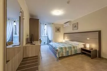 Hotel Flora