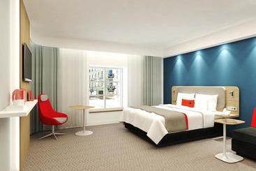 Hotel Holiday Inn Express St. Petersburg  Sadovaya