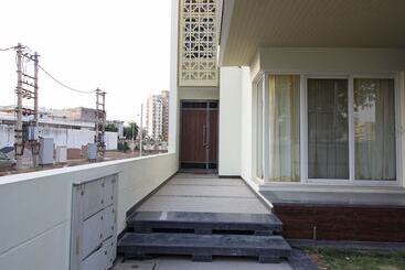 Hotel Oyo Flagship 511 Sohna Road Omaxe Mall