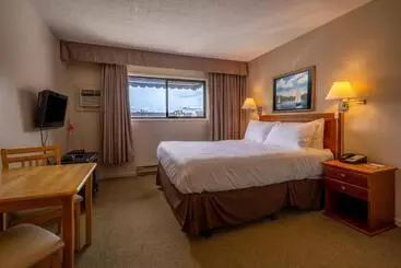 Hotelli Sidney Waterfront Inn & Suites
