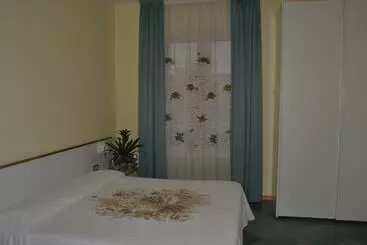 Majatalo Cav Approdo