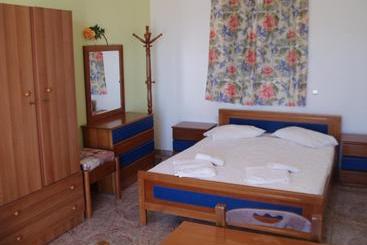 آپارتمانهای توریستها Margarita Studios