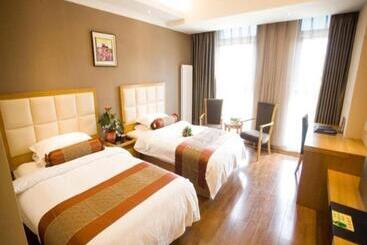 ホテル Greentree Inn Shandong Taian Feicheng Xincheng Road Business