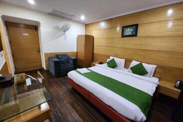 בית מלון כפרי Daffodils Inn