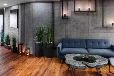 هتل آپارتمان Lwowska 1