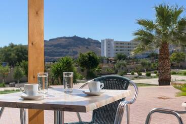 游客公寓 Vlycha Beach Apartments