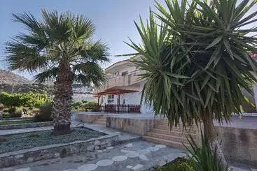 Apartamentos turísticos Vlycha Beach Apartments