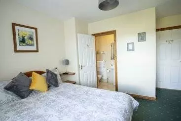 تختخواب و صبحانه Avoca House