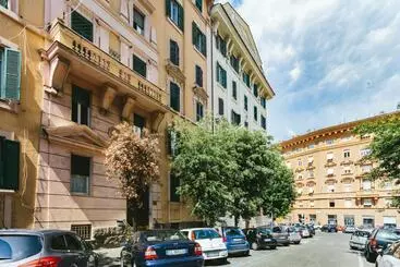 آپارتمان Next Stop St Peter Rome