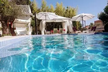 ホテル Art Villa Ines