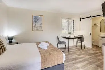 Deniliquin Riverside Caravan Park