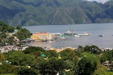 Hotel Acacia Garden Inn And Suites