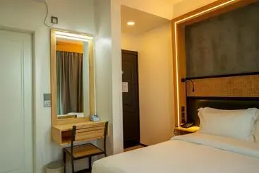 Hotel Athiri Residence