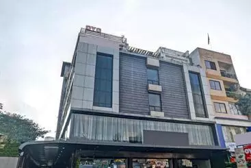 Hotel Super Townhouse Divya Palace