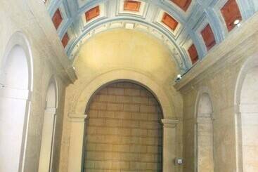 فندق Dolphin's B&b