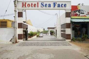 Hotel Seaface