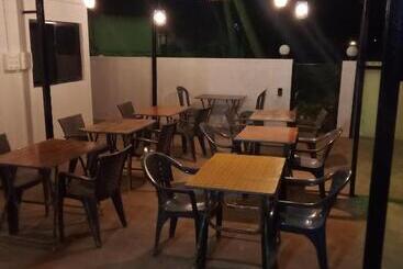 فندق The Cool Huts