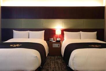 Hotel Ryotei Matsuya Honkan Suizenji