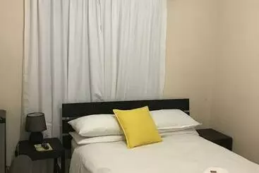 هتل Essence Of Africa Guesthouse