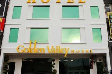 هتل Golden Valley