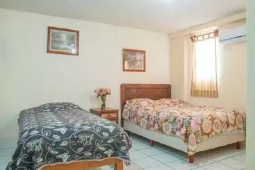 Hotelli Y Suites Continental