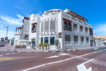 هتل Beach Walk Boutique Jumeirah