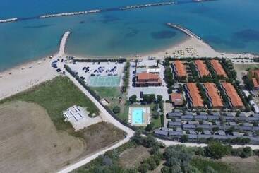 酒店 Diomedea Residence Village