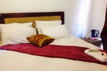 בית מלון כפרי Royal Olympia Lodges & Safaris Rsa