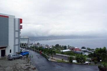 فندق Santika Luwuk   Sulawesi Tengah