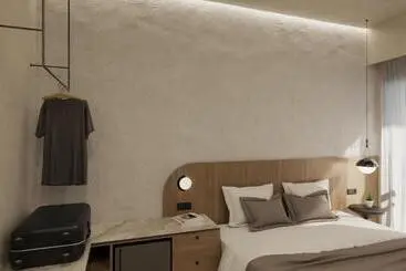 Hotelli Platanos Rooms