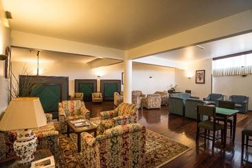 ホテル Estalagem Relógio