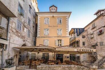 Plaza Marchi Old Town   Mag Quaint & Elegant Boutique Hotels