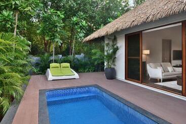 هتل Sheraton Grand Chennai Resort & Spa