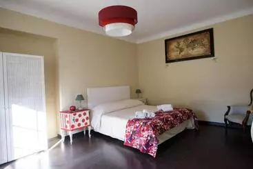 Hotelli B&b Piccoli Leoni