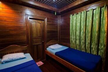 Hotel Pems Pension And Restaurant