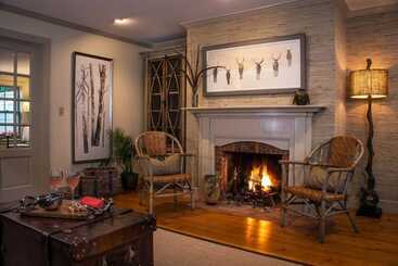 酒店 Deer Brook Inn
