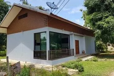 Hotelli Bann Anattaya Koh Yao Noi