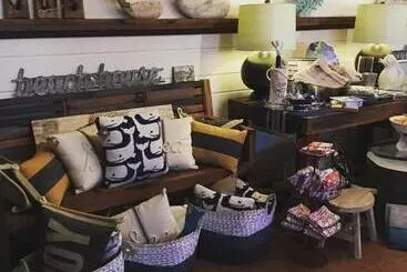 ホテル The Hampton Maid